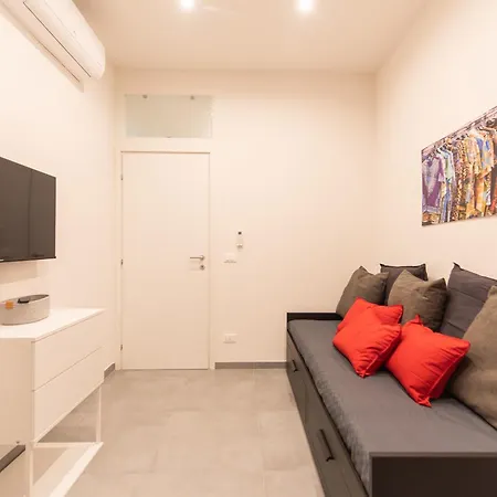 Living - Porta Susa Apartment Turin