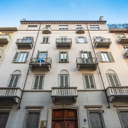 Living - Porta Susa Apartment