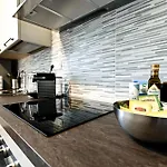 Living - Porta Susa Apartment
