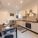 Apartment Living - Porta Susa Turin